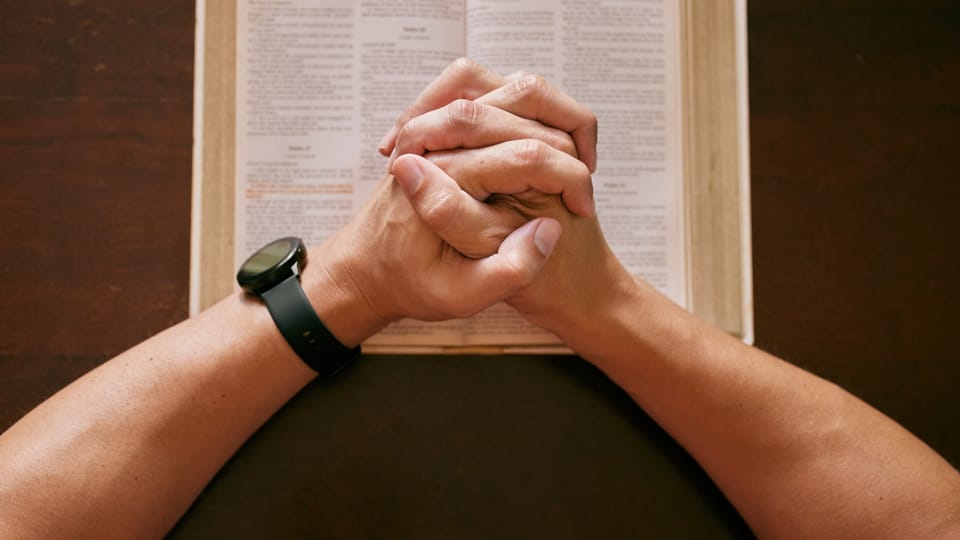 pray