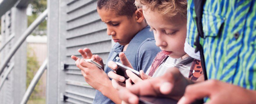 Put Down Your Phone and Pray